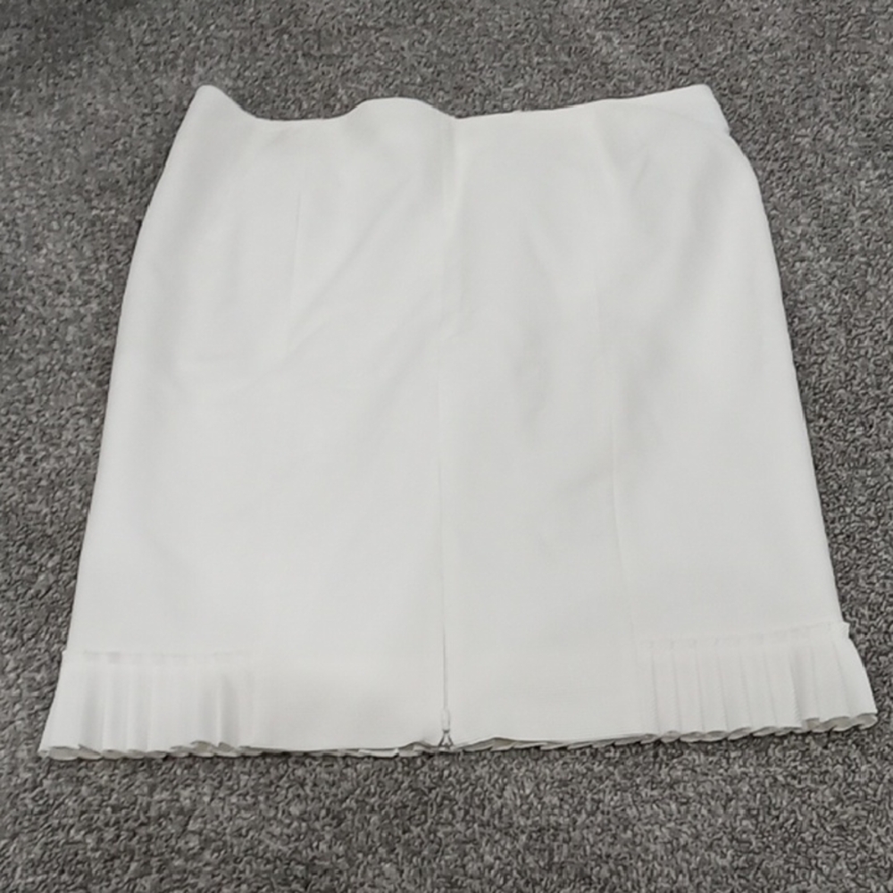 Maria Grazia Severi White Pencil Skirt With Pleated Ruffle Detail Size 52/XL